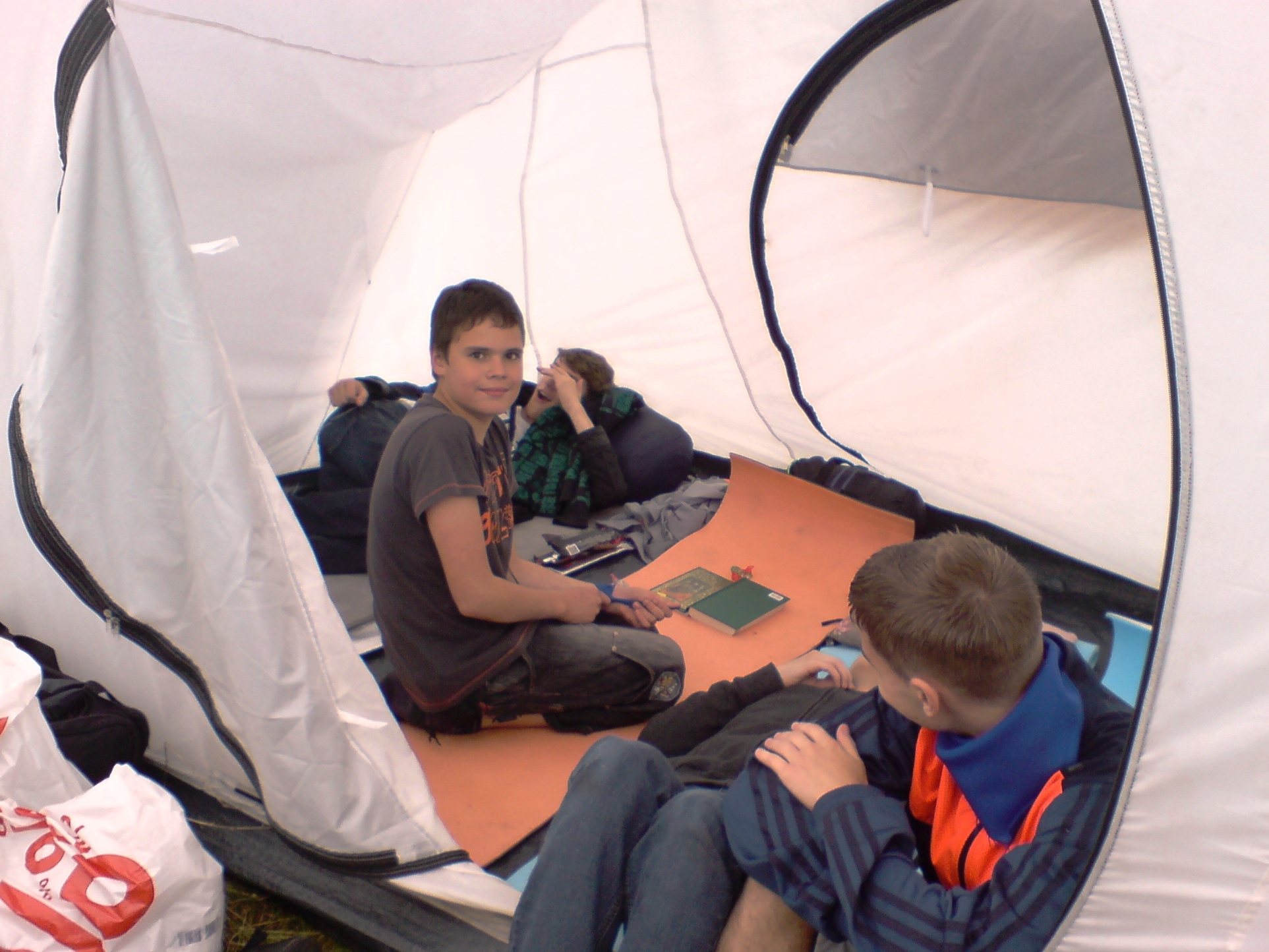 детски лагерь проживание в палатках